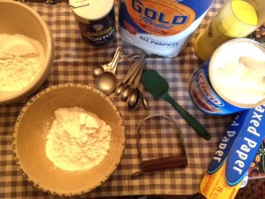 Some useful tools for pie baking are a pastry cutter and wax paper or parchment paper. You may also find it easier to measure lard or shortening with an adjustable measuring cup.