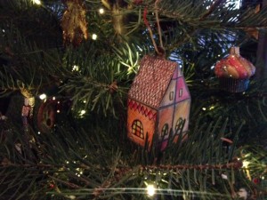 Home Sweet Home Paper Ornaments from Taproot.