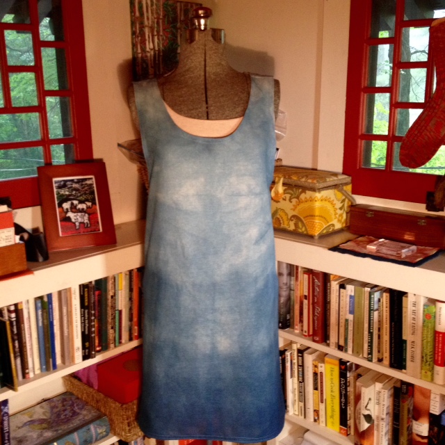 Dip-dyed pinafore