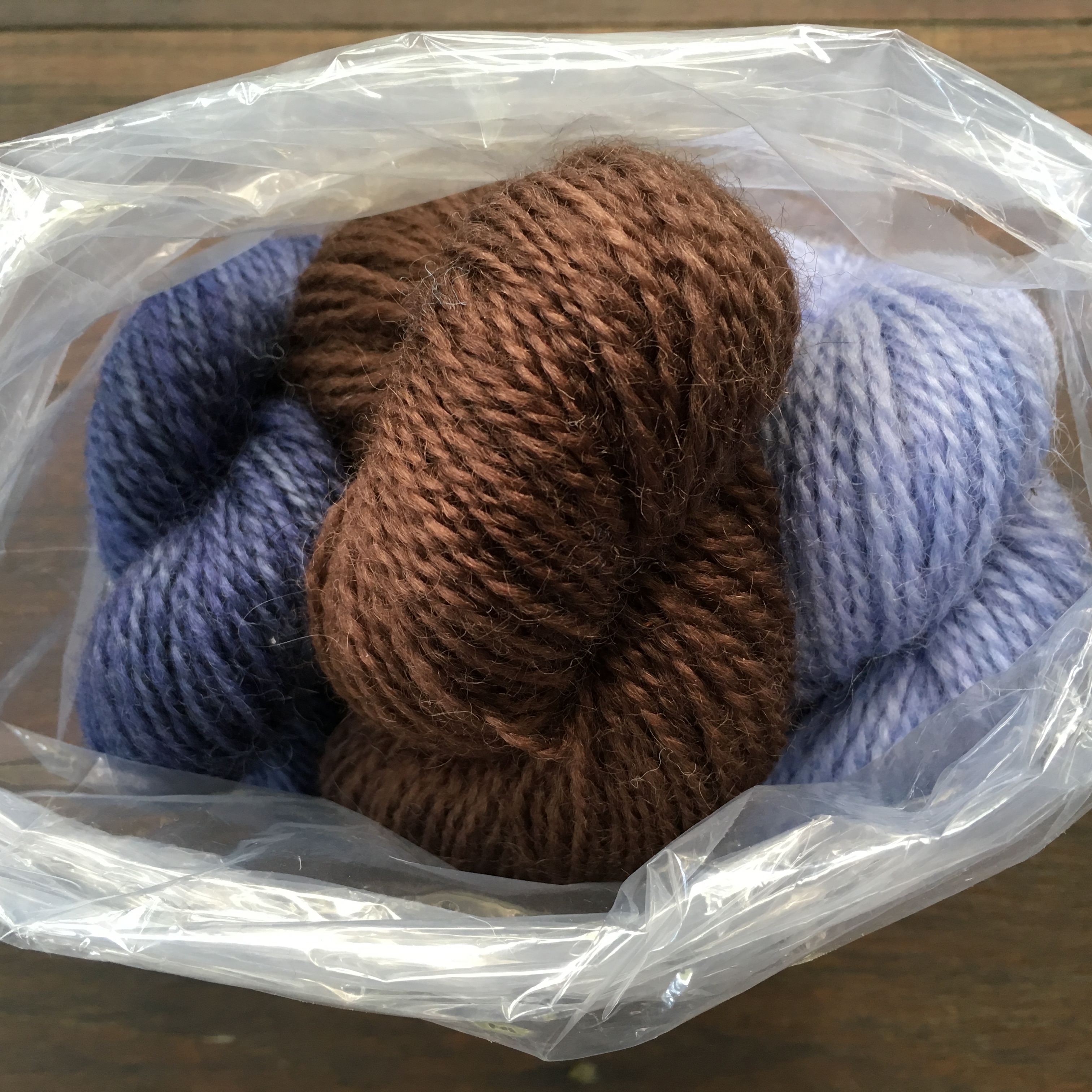 Carole of Foster Sheep Farm put together some great kits for the Bousta Beanie. You'll find her vending at Maryland Sheep and Wool and New Hampshire Sheep and Wool.